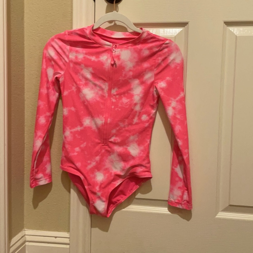 Pink tie due one piece swimsuit